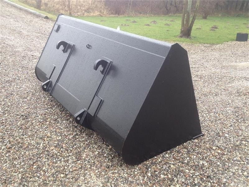 Manitou J-Maskiner Kornskovl - Телескопический погрузчик: фото 3 Manitou J-Maskiner Kornskovl - Телескопический погрузчик: фото 3