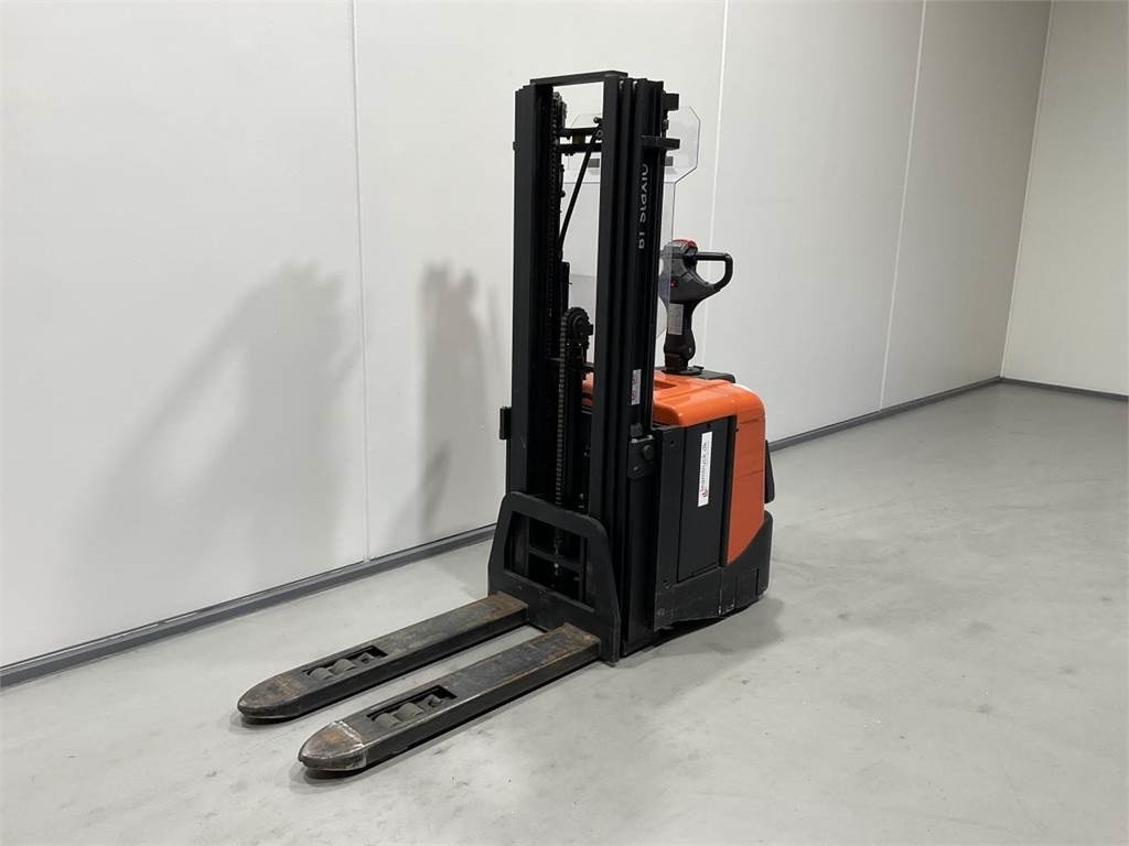 BT SPE125L - Штабелер: фото 4 BT SPE125L - Штабелер: фото 4