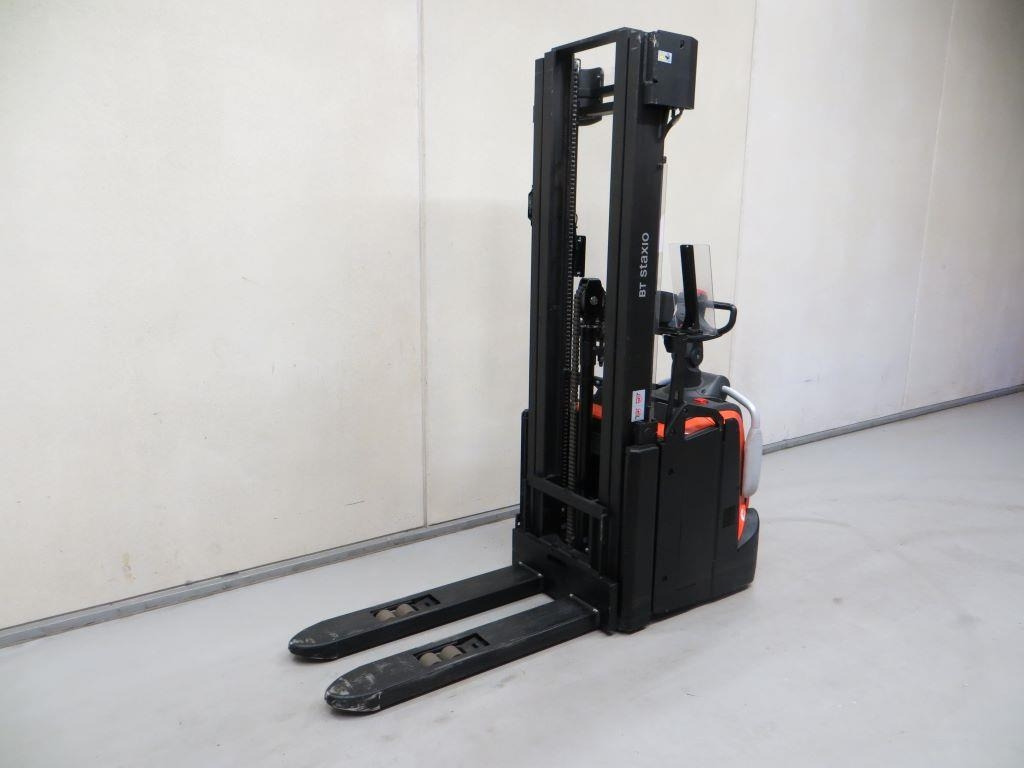 BT SPE140L - Штабелер: фото 3 BT SPE140L - Штабелер: фото 3