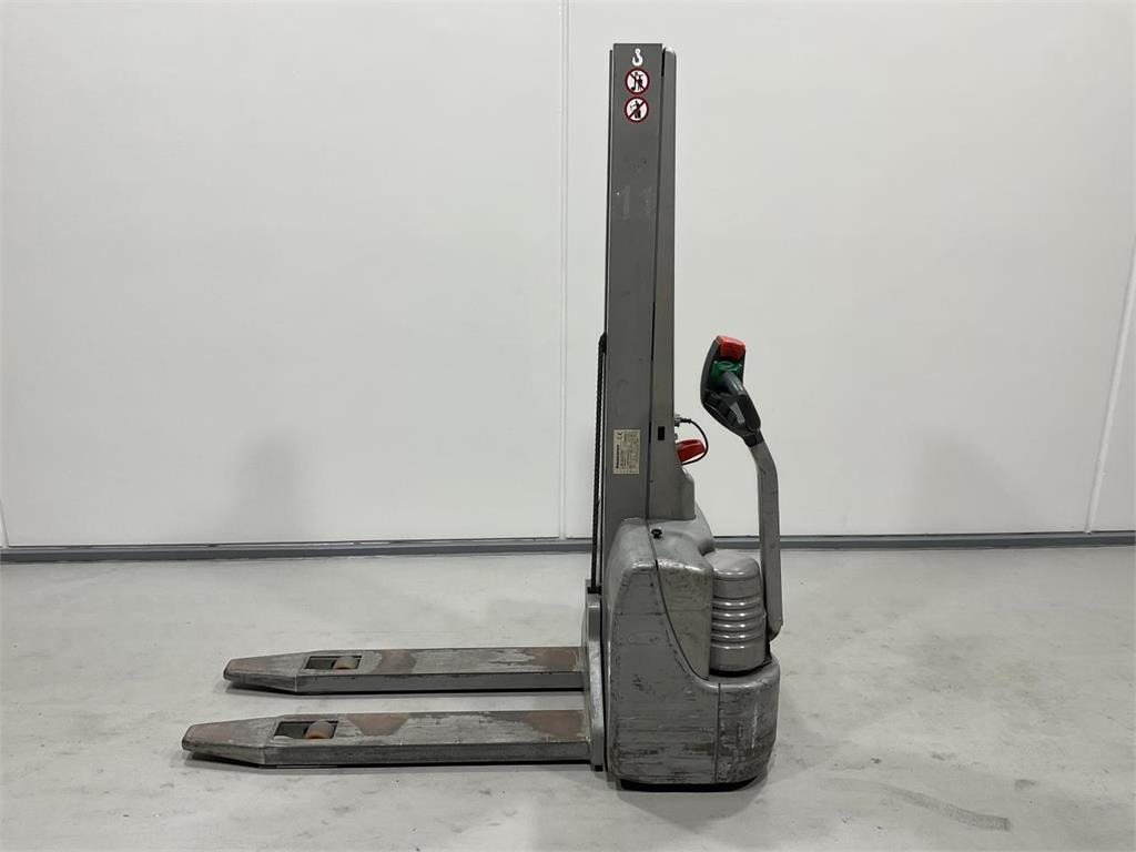 Jungheinrich EMC 10 - Штабелер: фото 3 Jungheinrich EMC 10 - Штабелер: фото 3