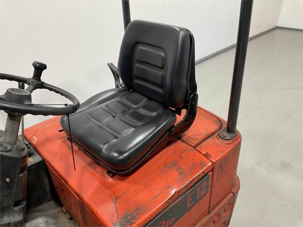 Linde E12 - Электропогрузчик: фото 5 Linde E12 - Электропогрузчик: фото 5
