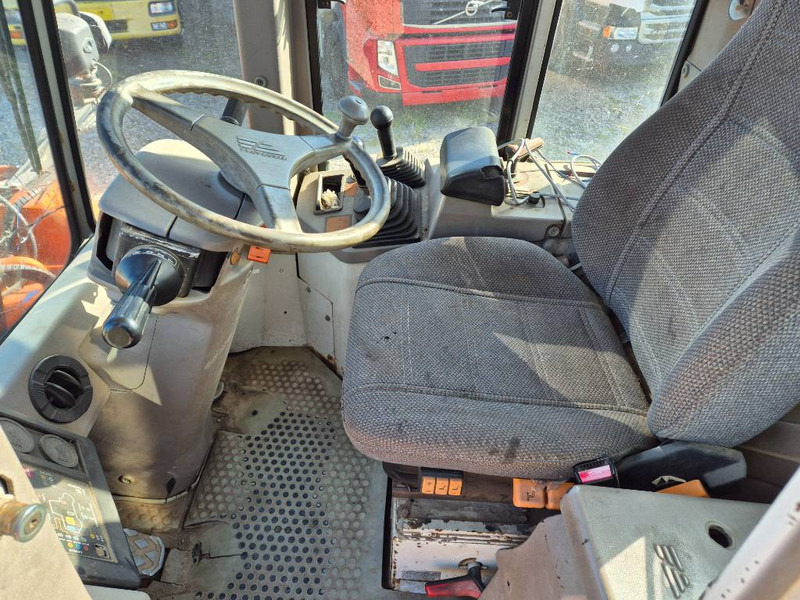 Hitachi FR 130 в лизинг Hitachi FR 130: фото 20