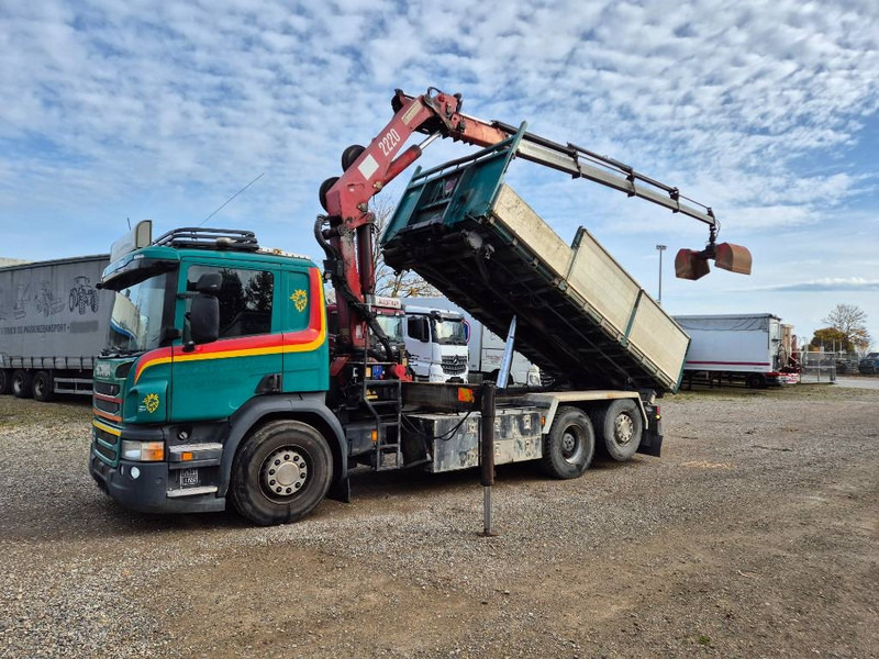 Scania P450 6x2/4 // HMF 2223 K4 // 3-way tip - Автоманипулятор: фото 4 Scania P450 6x2/4 // HMF 2223 K4 // 3-way tip - Автоманипулятор: фото 4