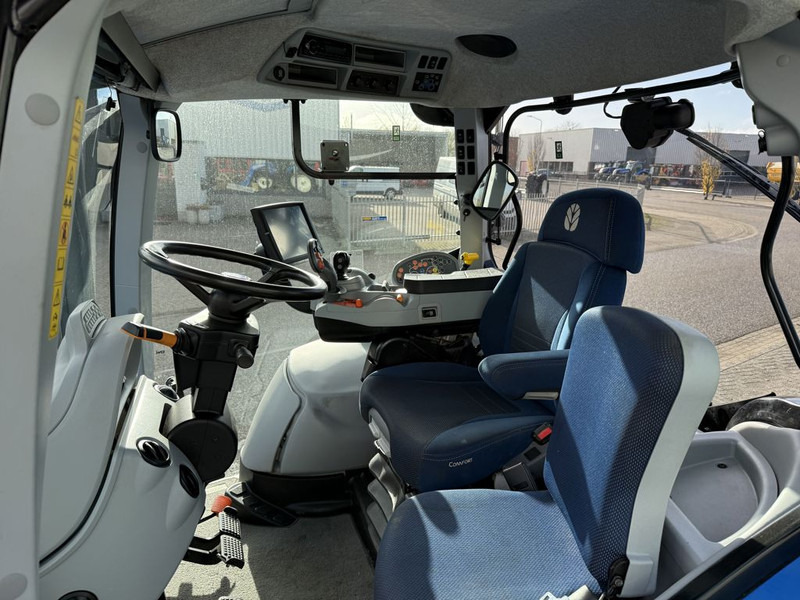 New Holland T7.210 AC Stage V + TL770 Voorlader - Трактор: фото 5 New Holland T7.210 AC Stage V + TL770 Voorlader - Трактор: фото 5