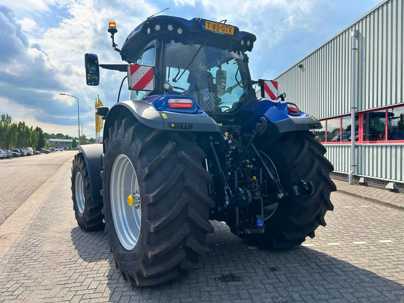 New Holland T7.300 AC New Gen Blue Power DEMO - Трактор: фото 3 New Holland T7.300 AC New Gen Blue Power DEMO - Трактор: фото 3