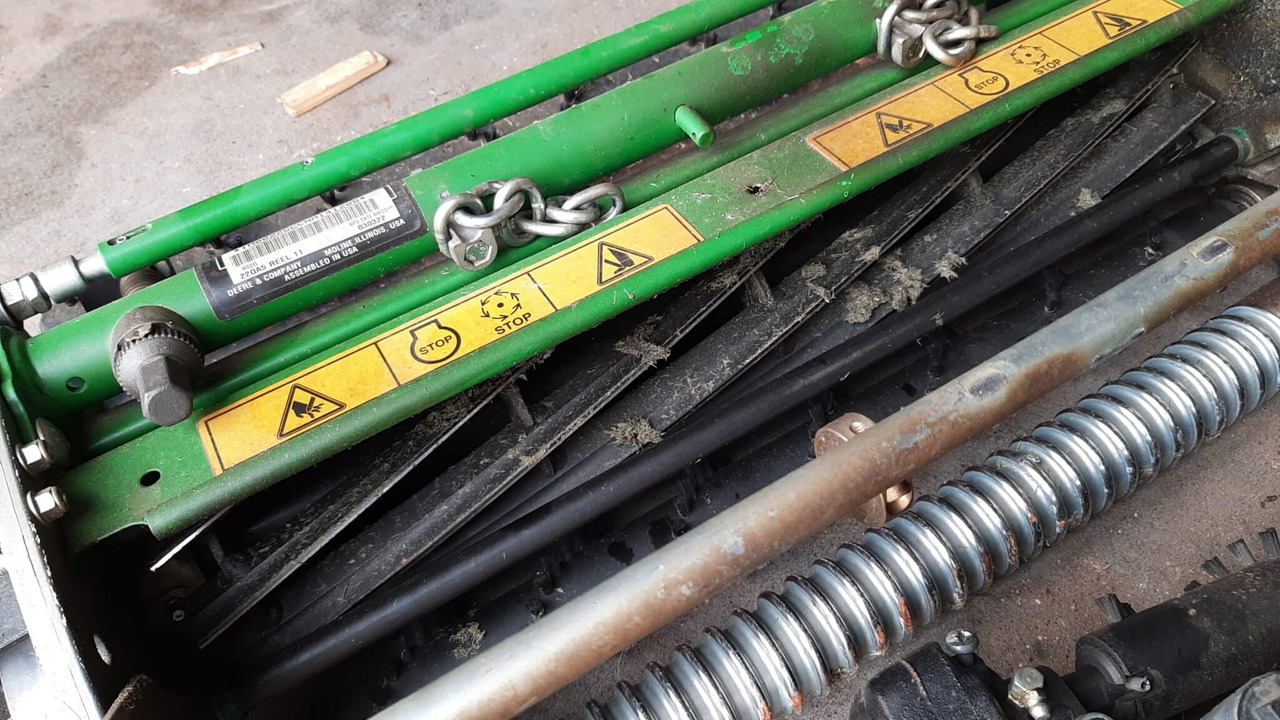 John Deere 2750E QA5 11bld cutting units - Газонокосилка: фото 2 John Deere 2750E QA5 11bld cutting units - Газонокосилка: фото 2