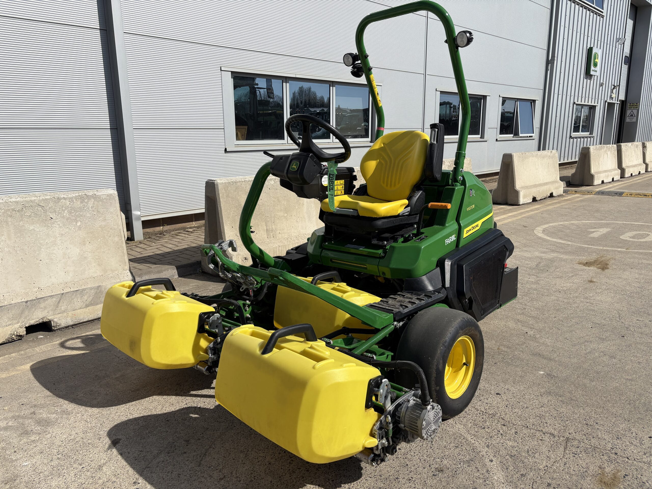John Deere 2750E Triplex mower - Газонокосилка: фото 2 John Deere 2750E Triplex mower - Газонокосилка: фото 2