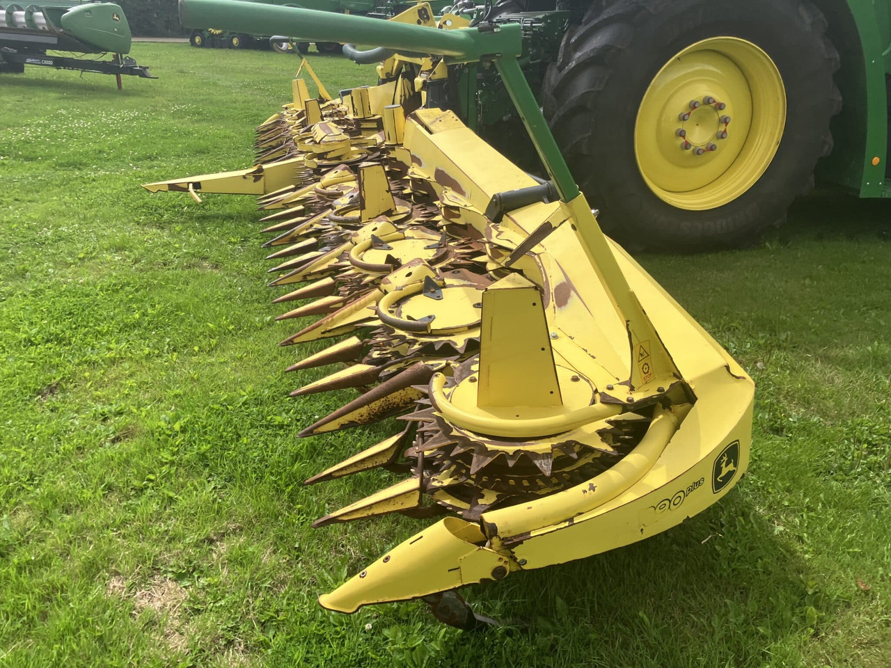 John Deere 390 Plus - Жатка кукурузная: фото 2 John Deere 390 Plus - Жатка кукурузная: фото 2