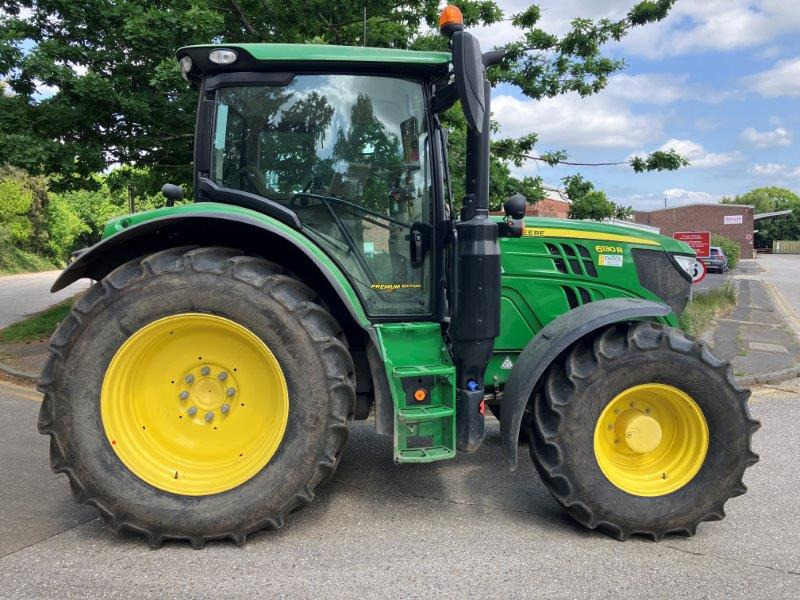 John Deere 6130R - Трактор: фото 1 John Deere 6130R - Трактор: фото 1