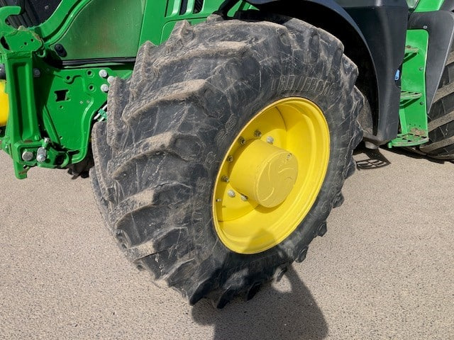 John Deere 6155R - Трактор: фото 2 John Deere 6155R - Трактор: фото 2