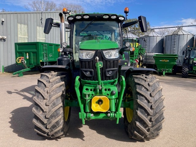 John Deere 6155R - Трактор: фото 3 John Deere 6155R - Трактор: фото 3