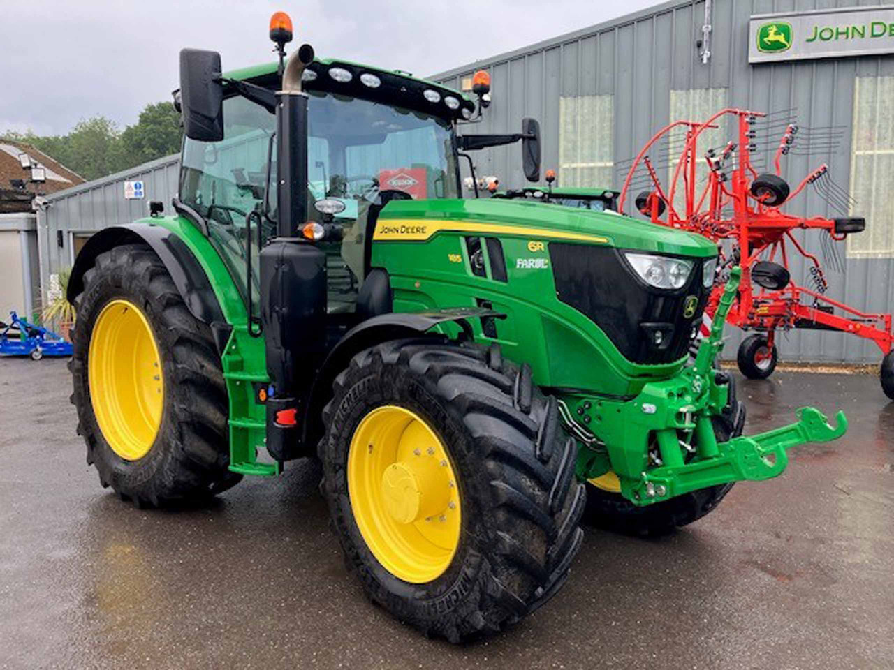 John Deere 6R 185 - Трактор: фото 1 John Deere 6R 185 - Трактор: фото 1