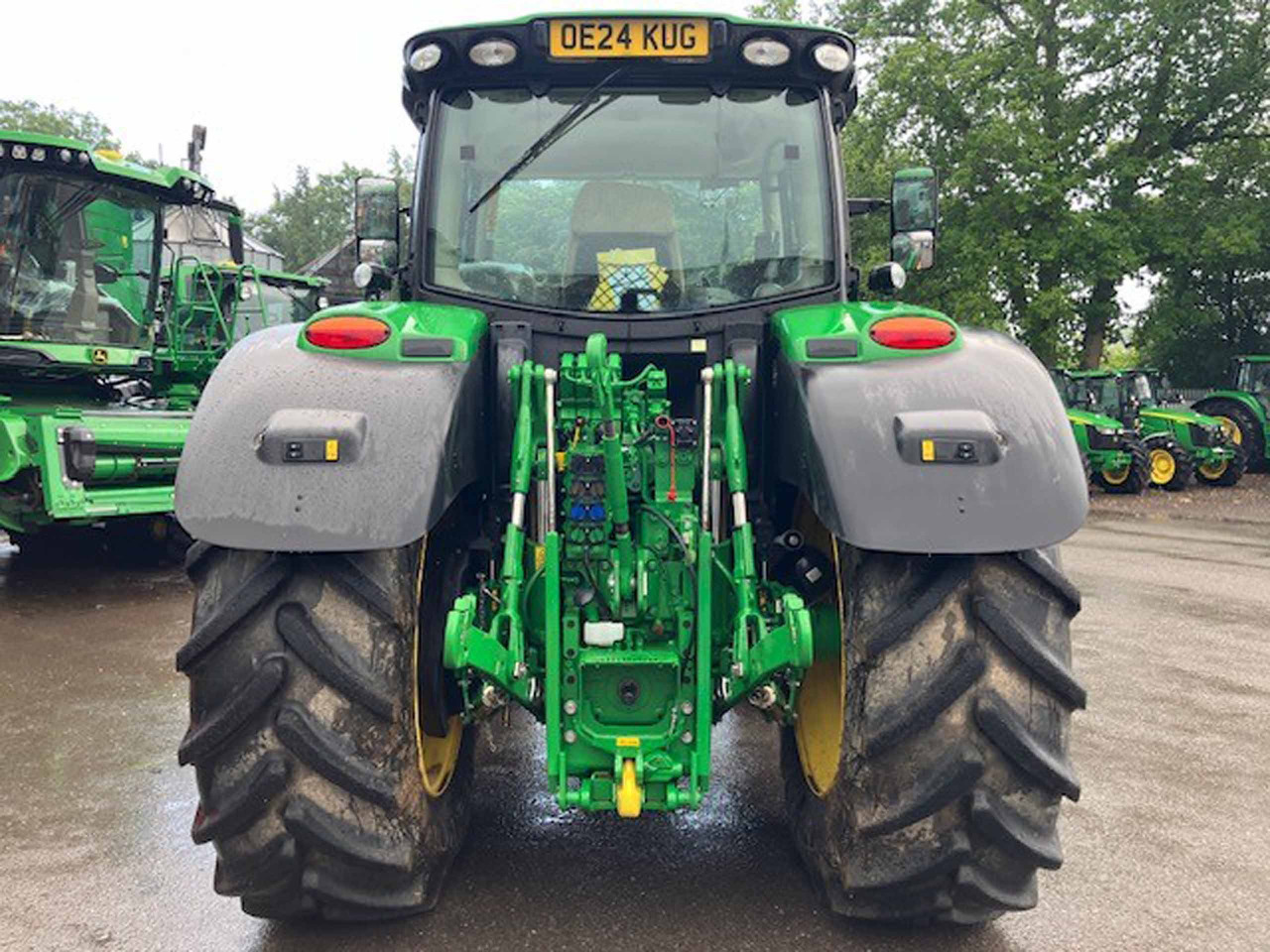 John Deere 6R 185 - Трактор: фото 3 John Deere 6R 185 - Трактор: фото 3