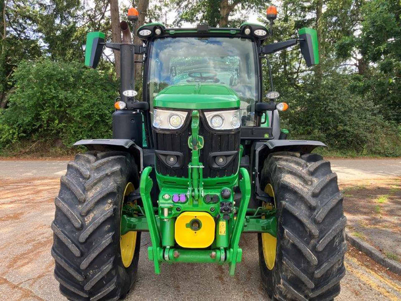 John Deere 6R 185 - Трактор: фото 4 John Deere 6R 185 - Трактор: фото 4