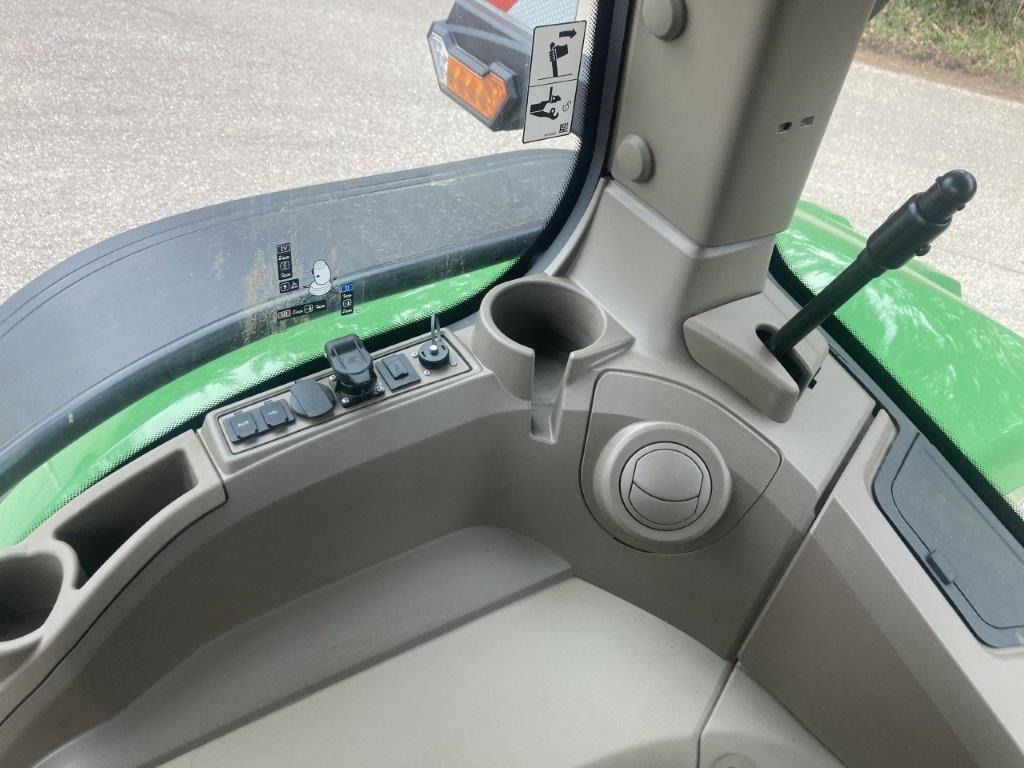 Трактор John Deere 7R 310: фото 12