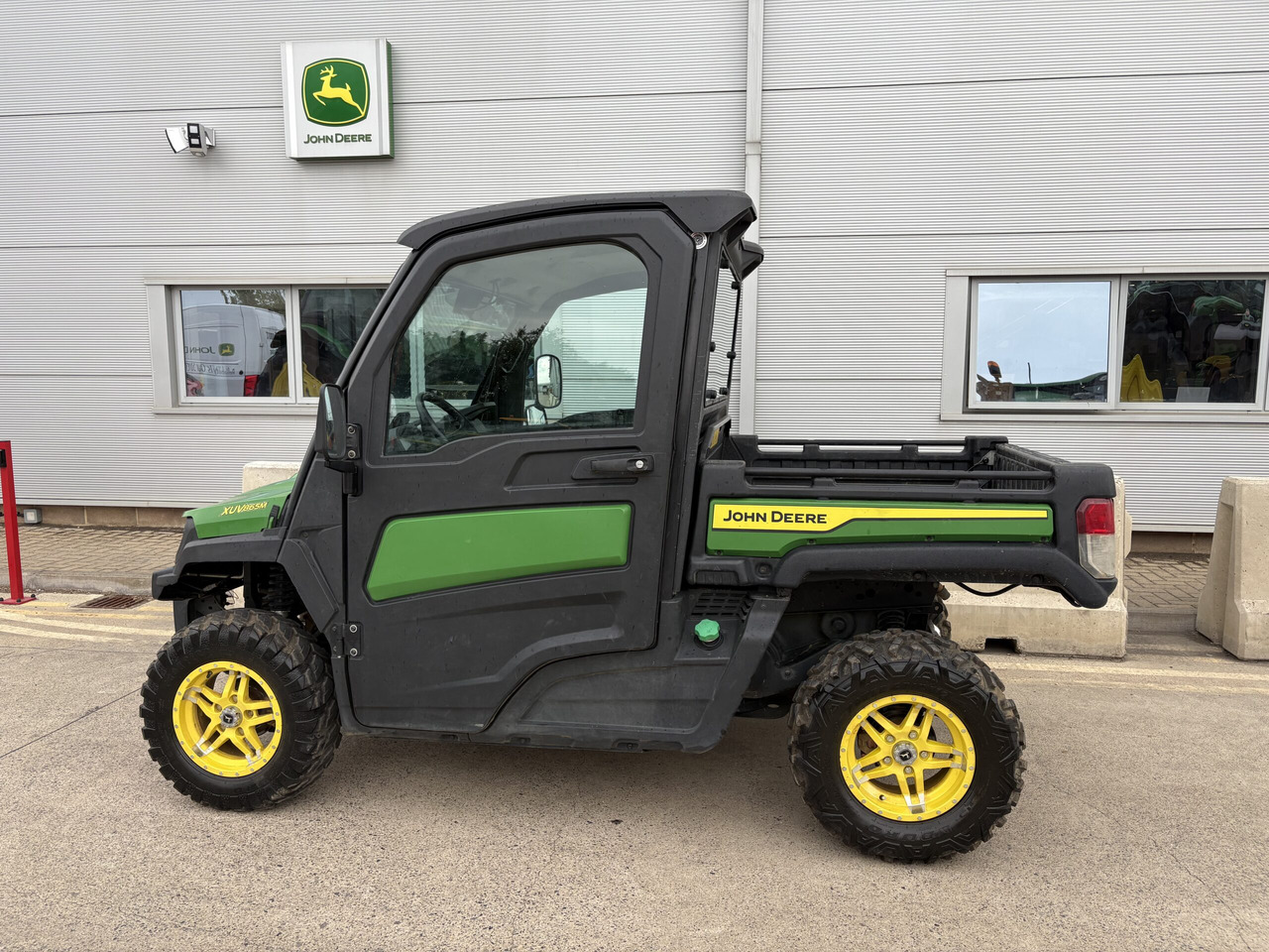 John Deere XUV865M Gator - Квадроцикл: фото 1 John Deere XUV865M Gator - Квадроцикл: фото 1