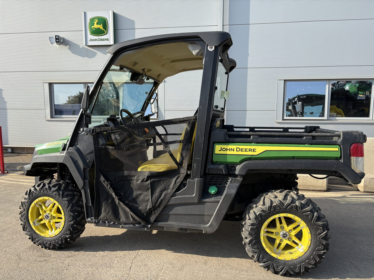John Deere XUV865M - Квадроцикл: фото 3 John Deere XUV865M - Квадроцикл: фото 3