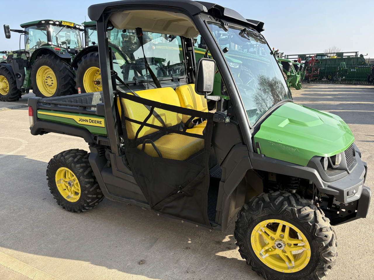 John Deere XUV865M - Квадроцикл: фото 1 John Deere XUV865M - Квадроцикл: фото 1