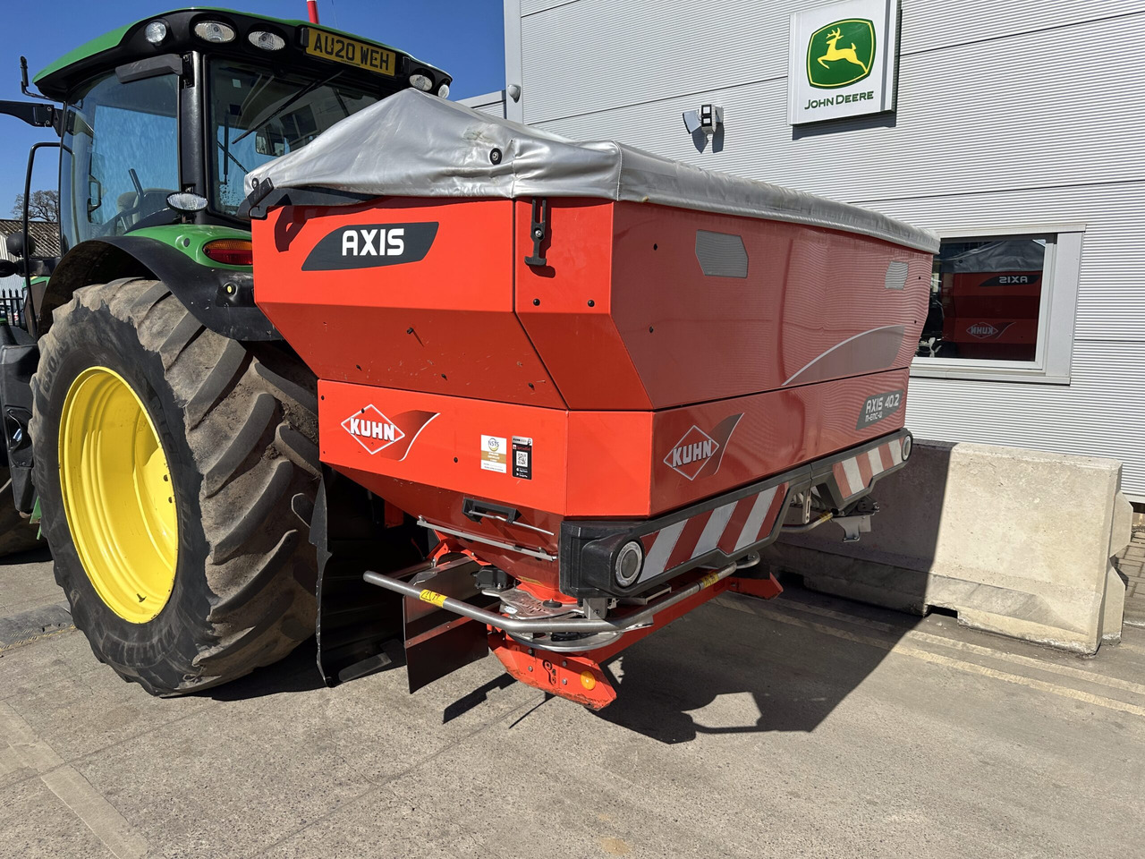 Kuhn Axis 40.2 M-EMC-W - Разбрасыватель удобрений: фото 1 Kuhn Axis 40.2 M-EMC-W - Разбрасыватель удобрений: фото 1