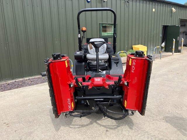 Toro LTF3000 Commercial Triple Flail Mower - Газонокосилка: фото 2 Toro LTF3000 Commercial Triple Flail Mower - Газонокосилка: фото 2