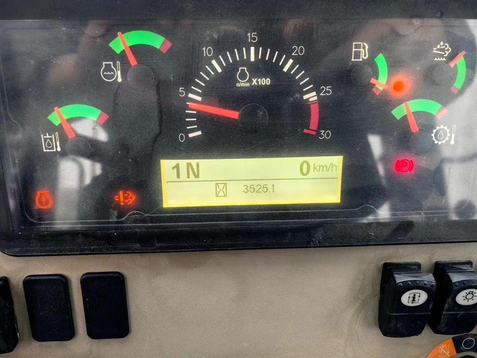 Second Hand Caterpillar CAT 950GC 5 Ton Wheel Loader USED CAT 950 Wheel Loaders in Low Price for Hot Sale - Колёсный погрузчик: фото 5 Second Hand Caterpillar CAT 950GC 5 Ton Wheel Loader USED CAT 950 Wheel Loaders in Low Price for Hot Sale - Колёсный погрузчик: фото 5