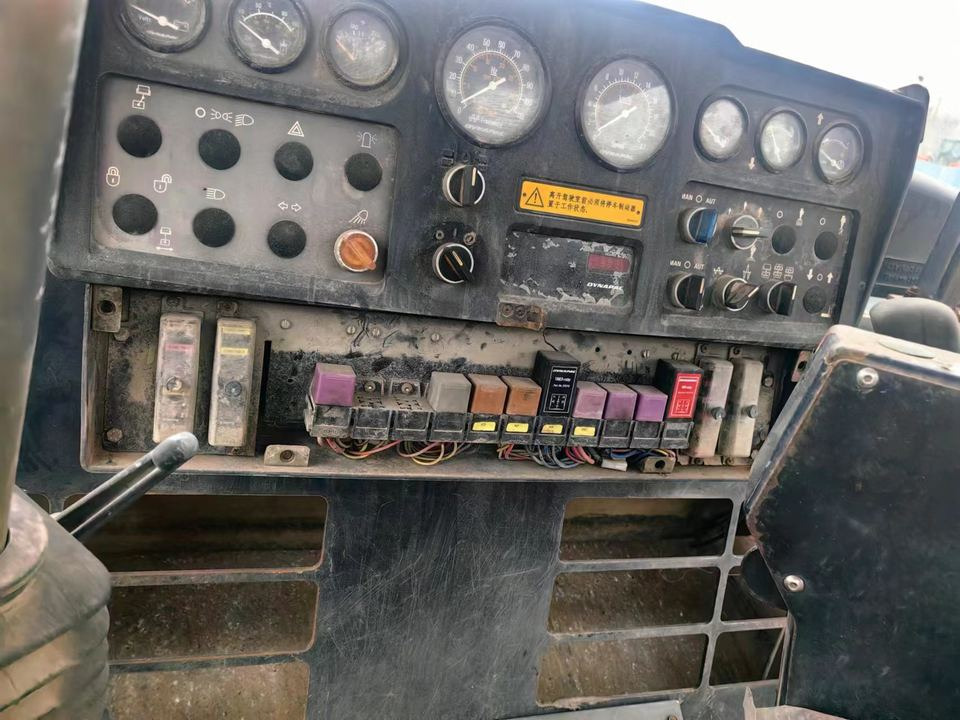 Used Dynapac Cc622 Compactor Similar to Very Cheap CA25D Dynapac Road Rollers for Sale CC622 in Stock for Sale in Stock - Дорожный каток: фото 5 Used Dynapac Cc622 Compactor Similar to Very Cheap CA25D Dynapac Road Rollers for Sale CC622 in Stock for Sale in Stock - Дорожный каток: фото 5