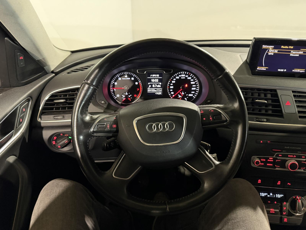 Внедорожник Audi | Q3 | 2.0 TFSI quattro Pro Line | 2012 | 204.122 km | 19XDP6 | Logisch: фото 7 Внедорожник Audi | Q3 | 2.0 TFSI quattro Pro Line | 2012 | 204.122 km | 19XDP6 | Logisch: фото 7