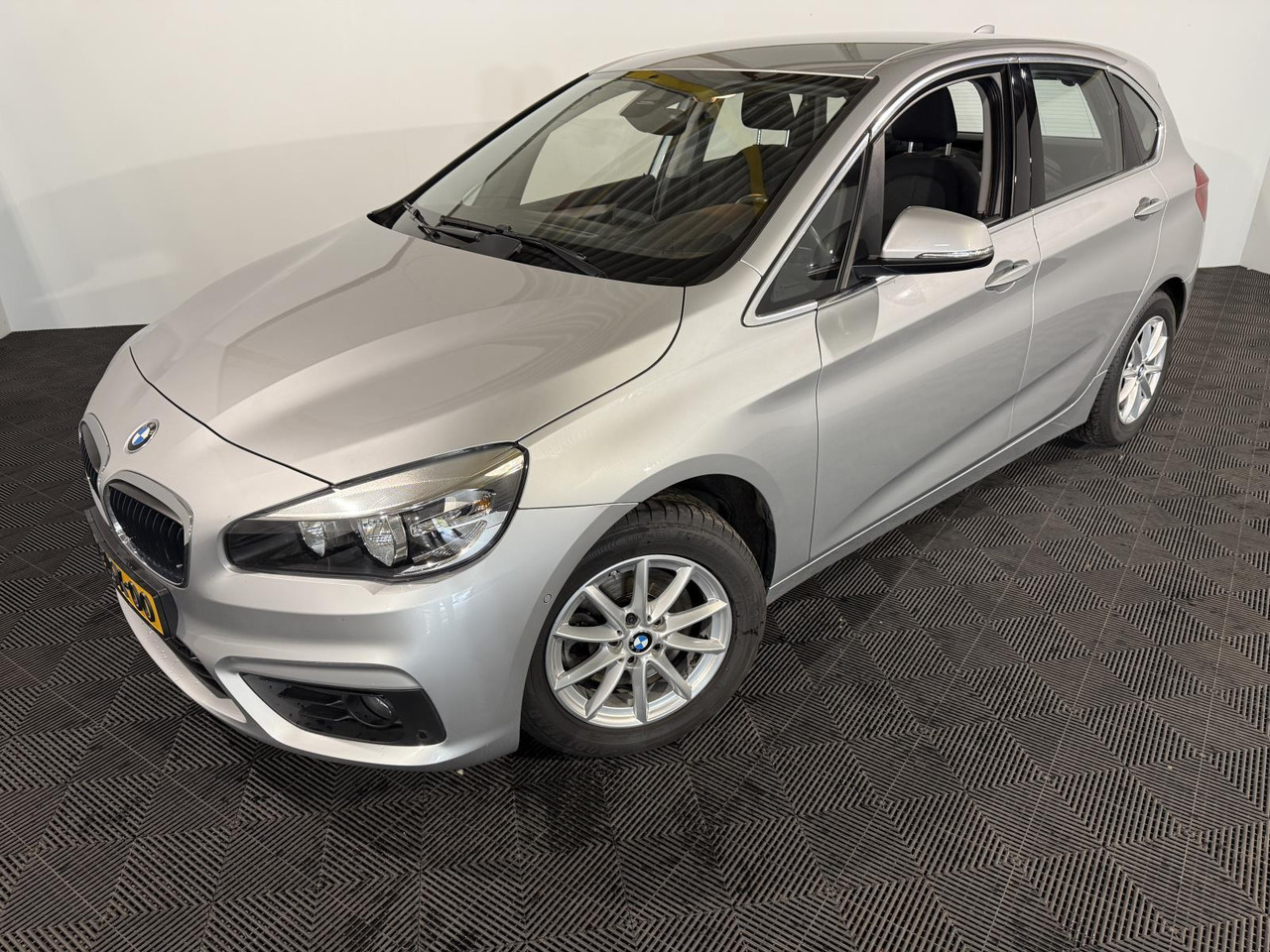 BMW 2-serie Active Tourer 218i Executive 2-ZGX-00 198.295 km - Легковой автомобиль: фото 1 BMW 2-serie Active Tourer 218i Executive 2-ZGX-00 198.295 km - Легковой автомобиль: фото 1
