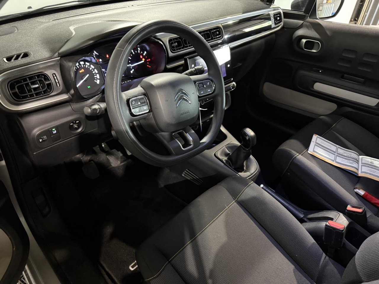 Citroen | C3 | 1.2 PureTech Feel 105g | 2016 | 175.577 km | KX240S | Logisch - Хэтчбек: фото 5 Citroen | C3 | 1.2 PureTech Feel 105g | 2016 | 175.577 km | KX240S | Logisch - Хэтчбек: фото 5