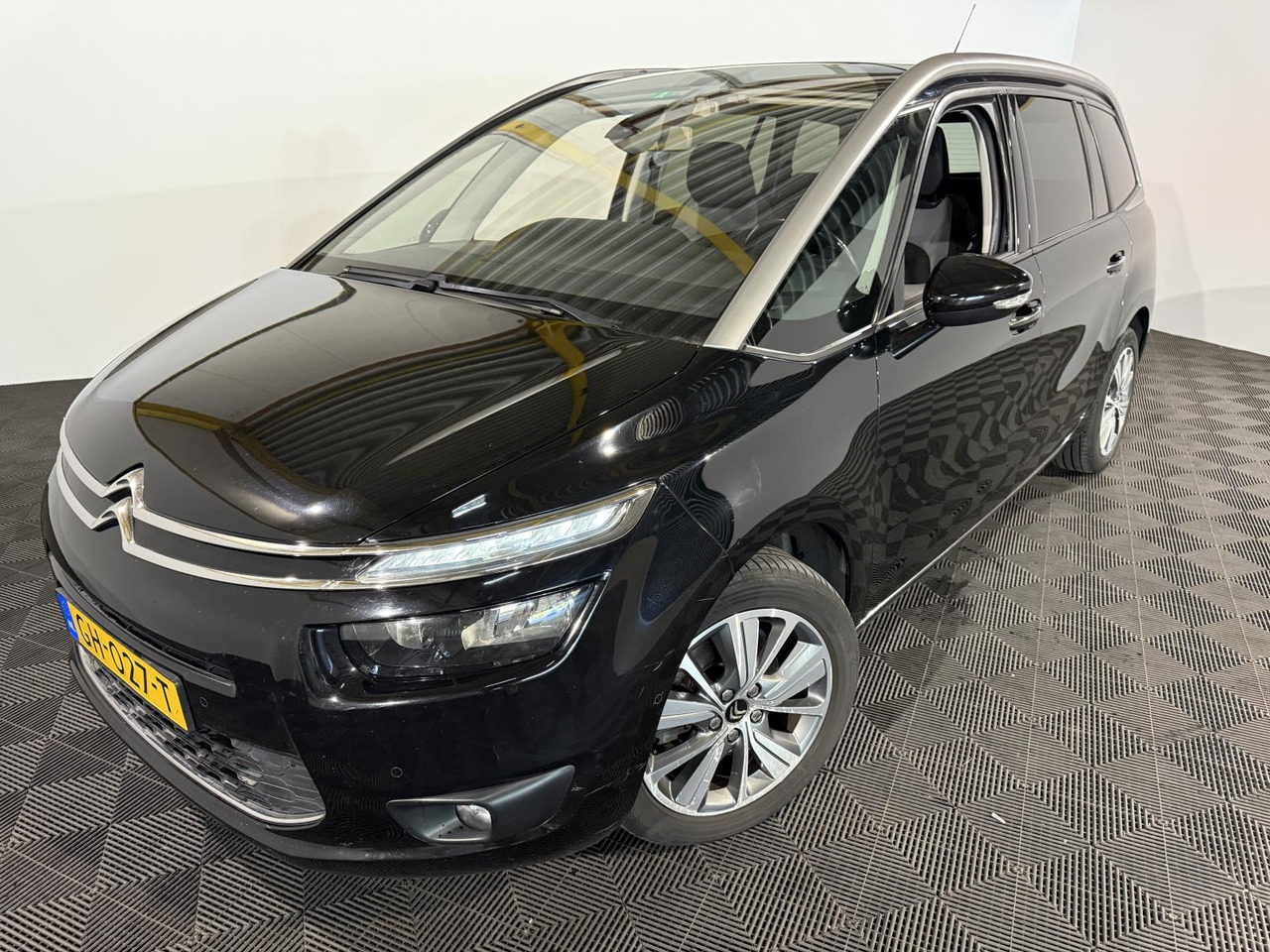 Citroen | Grand C4 Picasso 7 Pers | 1.6 THP Intensive | 2015 | 198.648 km | GH027T | Logisch - Легковой автомобиль: фото 1 Citroen | Grand C4 Picasso 7 Pers | 1.6 THP Intensive | 2015 | 198.648 km | GH027T | Logisch - Легковой автомобиль: фото 1