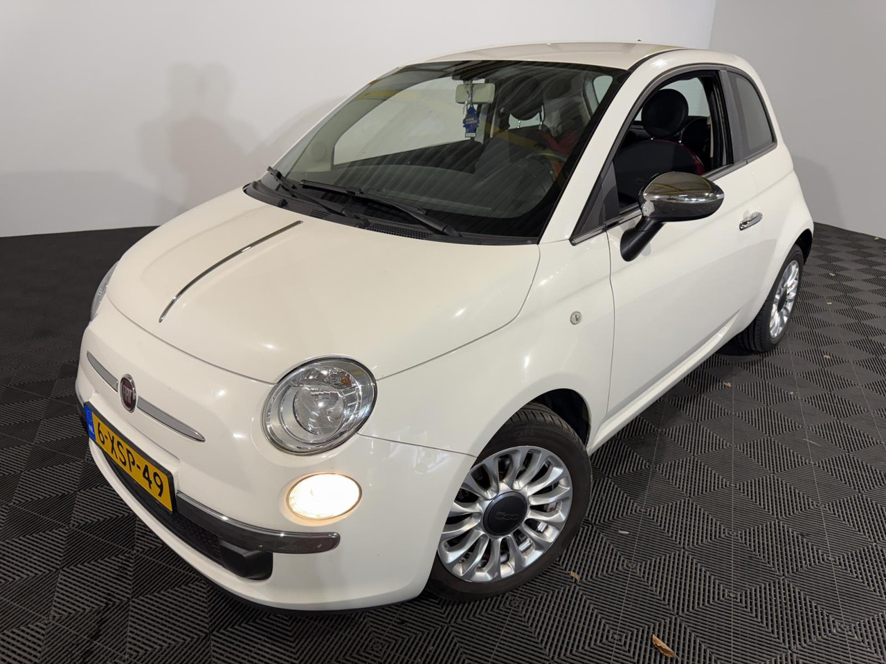 Fiat | 500 | 0.9 TwinAir Turbo Easy | 2014 | 154.667 km | 6XSP49 | Logisch - Хэтчбек: фото 1 Fiat | 500 | 0.9 TwinAir Turbo Easy | 2014 | 154.667 km | 6XSP49 | Logisch - Хэтчбек: фото 1