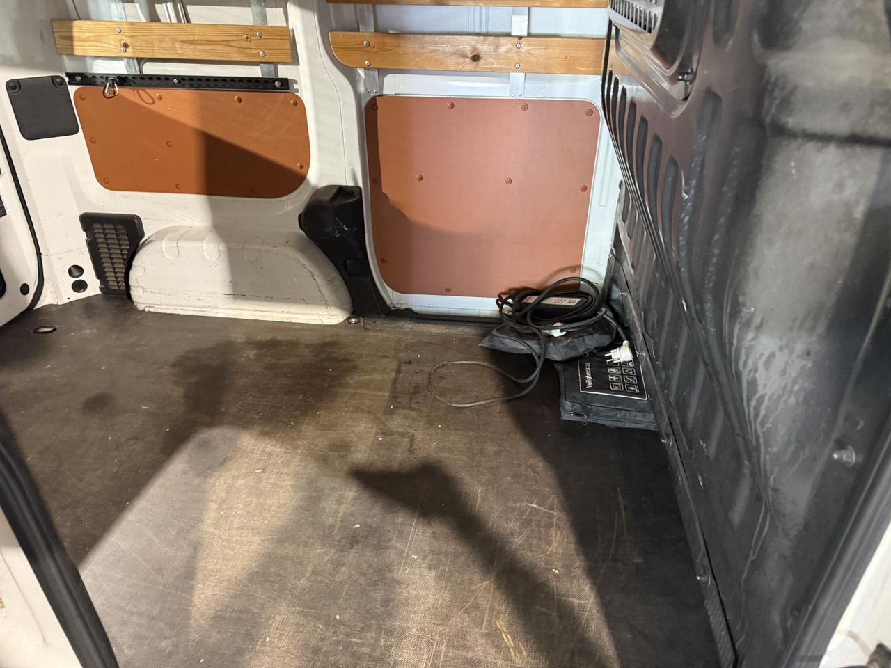 Nissan | e-NV200 | Optima | 2016 | 127.008 km | VT395B | Logisch - Легковой фургон, Электрический фургон: фото 3 Nissan | e-NV200 | Optima | 2016 | 127.008 km | VT395B | Logisch - Легковой фургон, Электрический фургон: фото 3