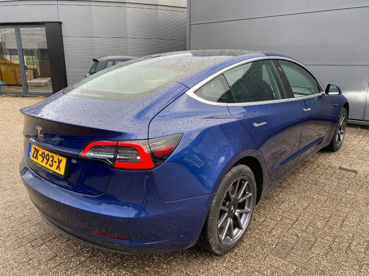 Tesla Model 3 Standard RWD Plus 60 kWh | Ex-taxi | 2019 | 184.082 km | Automaat | ZK993X | NAP: Logisch - Хэтчбек: фото 4 Tesla Model 3 Standard RWD Plus 60 kWh | Ex-taxi | 2019 | 184.082 km | Automaat | ZK993X | NAP: Logisch - Хэтчбек: фото 4