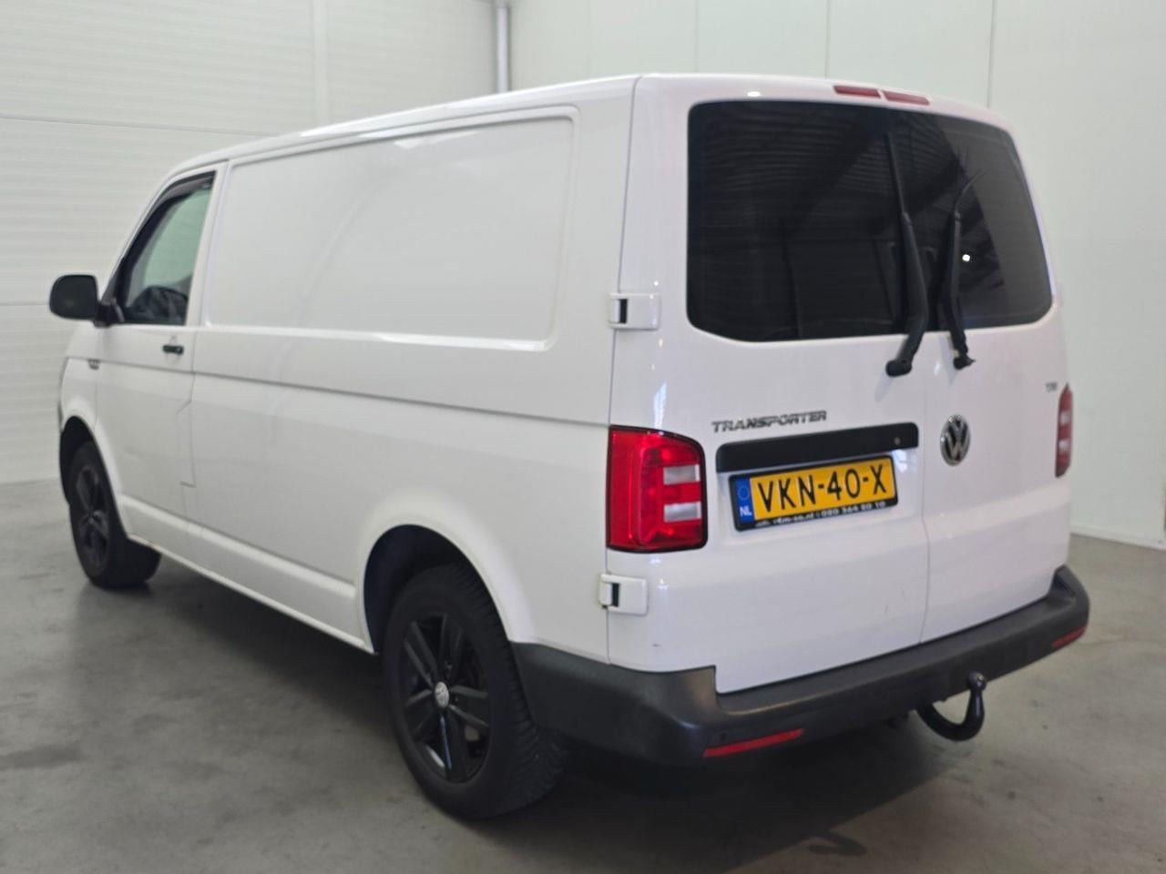 Volkswagen Transporter 2.0 TDI L1H1 Highline | 2017 | 244.046 km | VKN40X | NAP: Geen oordeel - Цельнометаллический фургон: фото 3 Volkswagen Transporter 2.0 TDI L1H1 Highline | 2017 | 244.046 km | VKN40X | NAP: Geen oordeel - Цельнометаллический фургон: фото 3