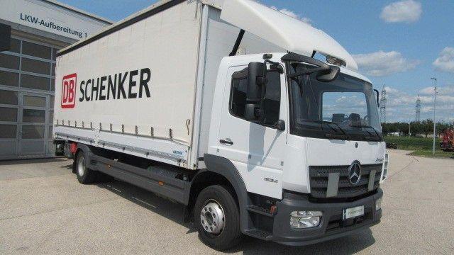 Mercedes-Benz 1524L Pr.LBW, Klima, Sperre, 7,7m, Schiebepl. - Тентованный грузовик: фото 2 Mercedes-Benz 1524L Pr.LBW, Klima, Sperre, 7,7m, Schiebepl. - Тентованный грузовик: фото 2