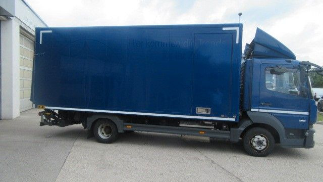 Mercedes-Benz 818L Koffer LBW, Seitentüre (GG 8,6 to.) - Фургон с закрытым кузовом: фото 4 Mercedes-Benz 818L Koffer LBW, Seitentüre (GG 8,6 to.) - Фургон с закрытым кузовом: фото 4