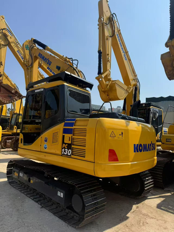 KOMATSU PC130-7 - Гусеничный экскаватор: фото 1 KOMATSU PC130-7 - Гусеничный экскаватор: фото 1