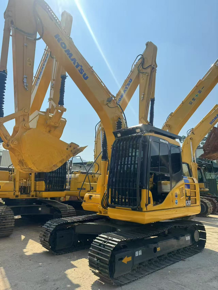 KOMATSU PC130-7 - Гусеничный экскаватор: фото 4 KOMATSU PC130-7 - Гусеничный экскаватор: фото 4