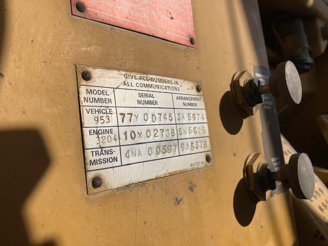 CHARGEUSE SUR CHENILLES CATERPILLAR 953 - Гусеничный погрузчик: фото 1 CHARGEUSE SUR CHENILLES CATERPILLAR 953 - Гусеничный погрузчик: фото 1