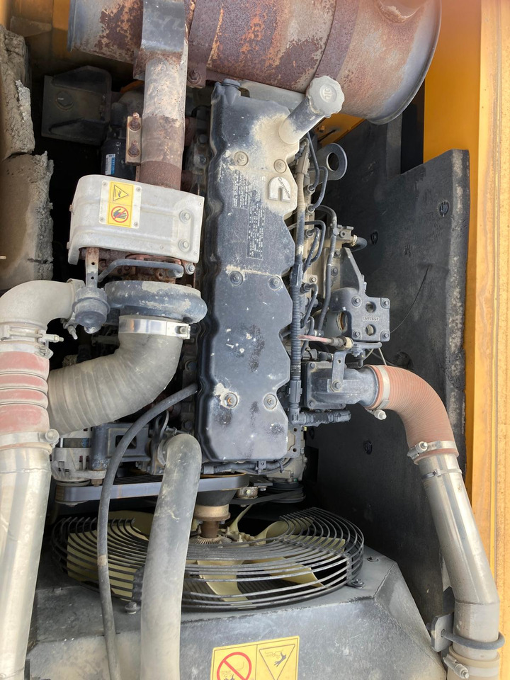 PELLE SUR CHENILLES HYUNDAI ROBEX 250 NLC-9 - Гусеничный экскаватор: фото 5 PELLE SUR CHENILLES HYUNDAI ROBEX 250 NLC-9 - Гусеничный экскаватор: фото 5