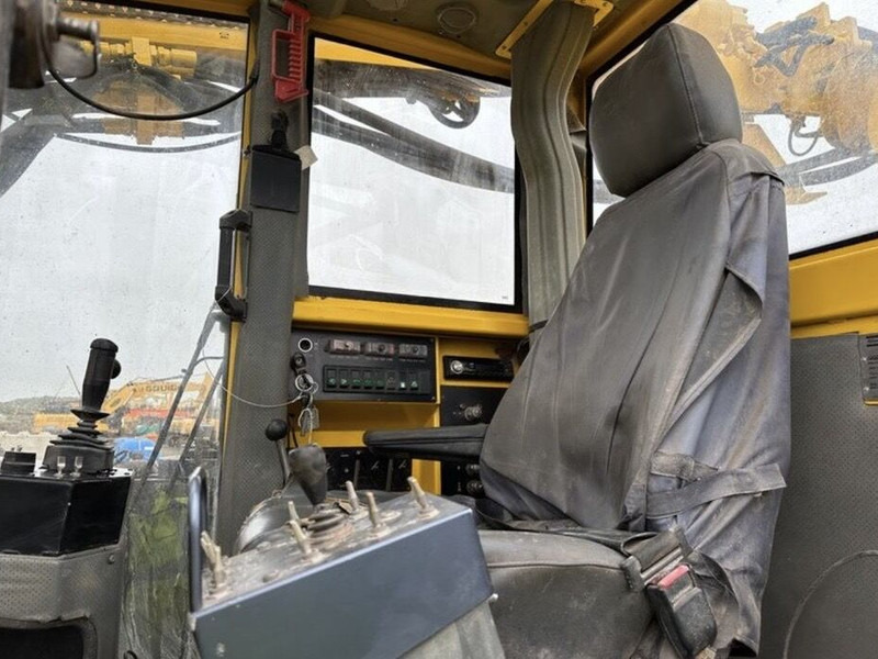 Atlas-Copco ROC F6 - Буровая машина: фото 5 Atlas-Copco ROC F6 - Буровая машина: фото 5