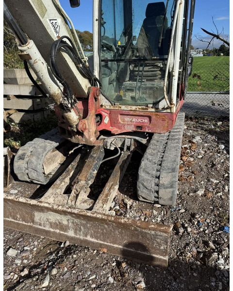 Takeuchi TB260 - Мини-экскаватор: фото 5 Takeuchi TB260 - Мини-экскаватор: фото 5