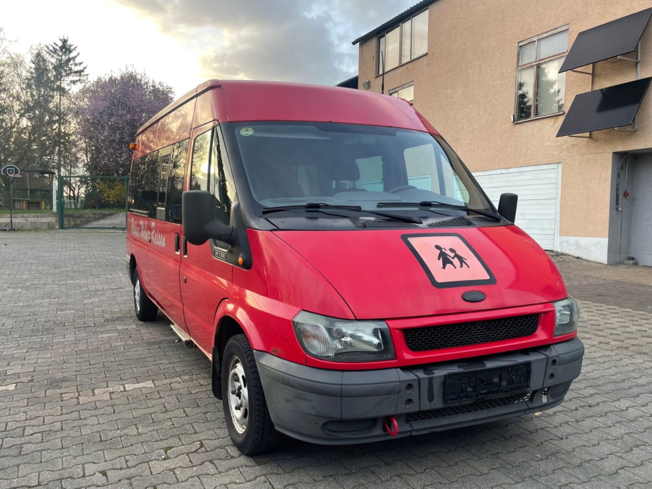 Ford Transit/mit Rollstuhl-Hebebühne - Микроавтобус, Пассажирский фургон: фото 1 Ford Transit/mit Rollstuhl-Hebebühne - Микроавтобус, Пассажирский фургон: фото 1