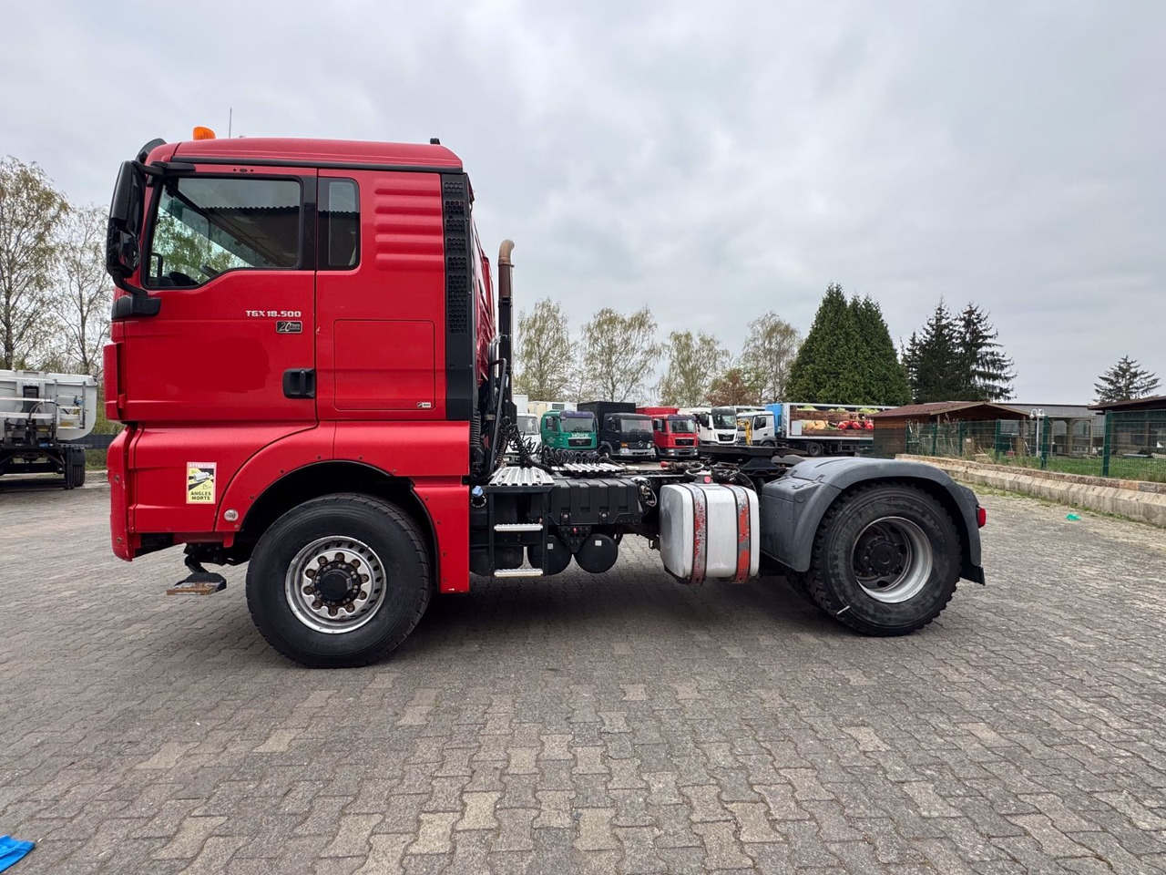 MAN TGX 18.500/Kipphyd./4x4/TÜV-NEU/Top-Zustand! - Тягач: фото 4 MAN TGX 18.500/Kipphyd./4x4/TÜV-NEU/Top-Zustand! - Тягач: фото 4