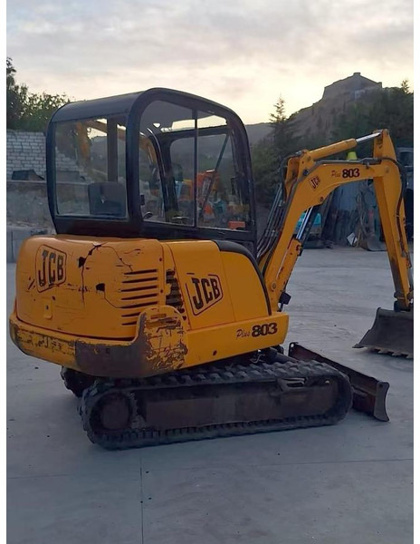 JCB 803PLUS - Мини-экскаватор: фото 3 JCB 803PLUS - Мини-экскаватор: фото 3