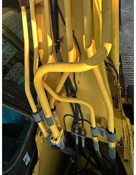 Экскаватор New Holland E245B: фото 11