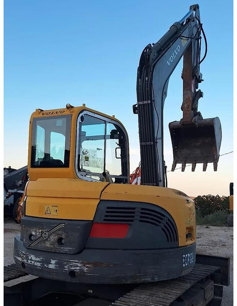 Volvo ECR88PLUS - Мини-экскаватор: фото 4 Volvo ECR88PLUS - Мини-экскаватор: фото 4