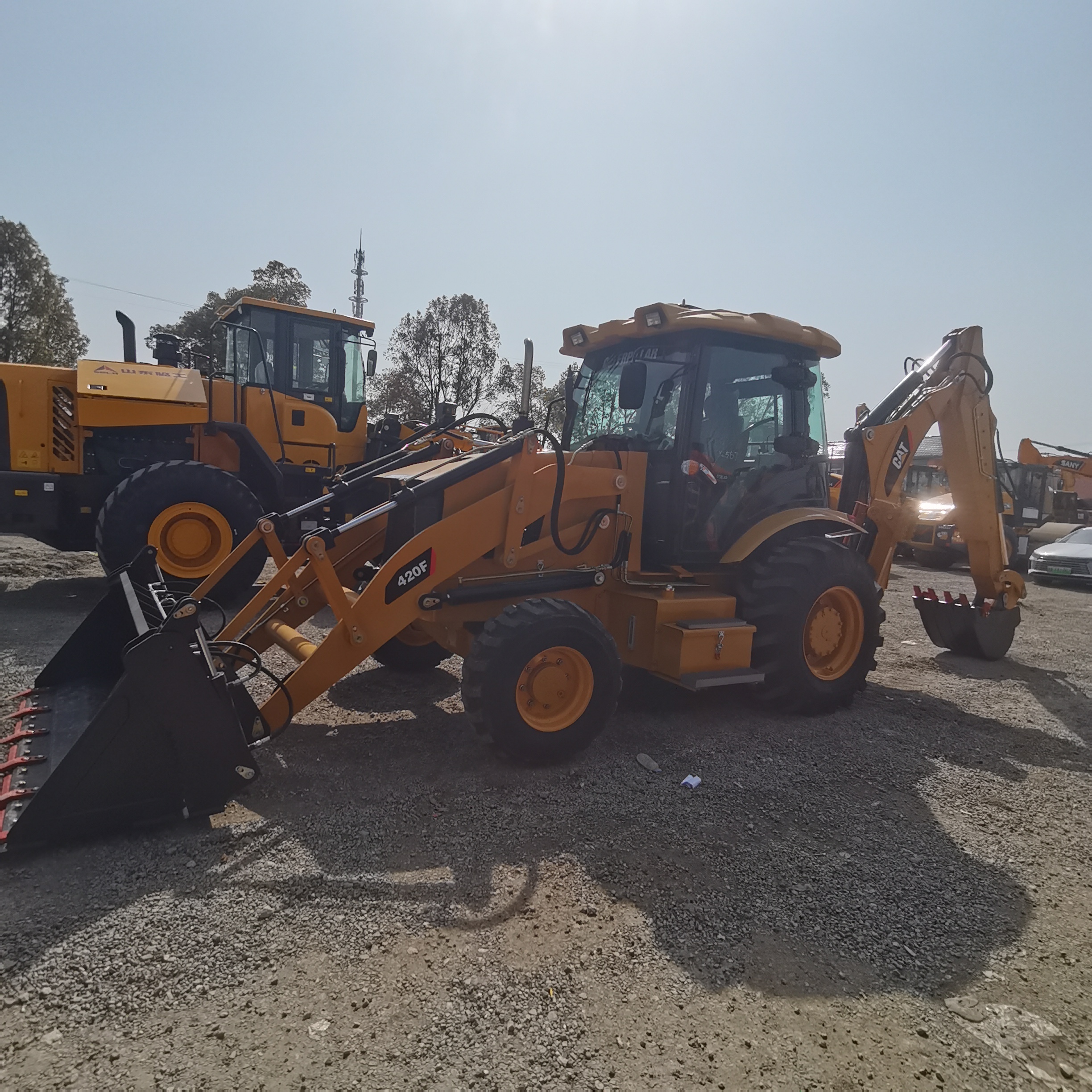 Новый Экскаватор-погрузчик CATERPILLAR 420F: фото 16
