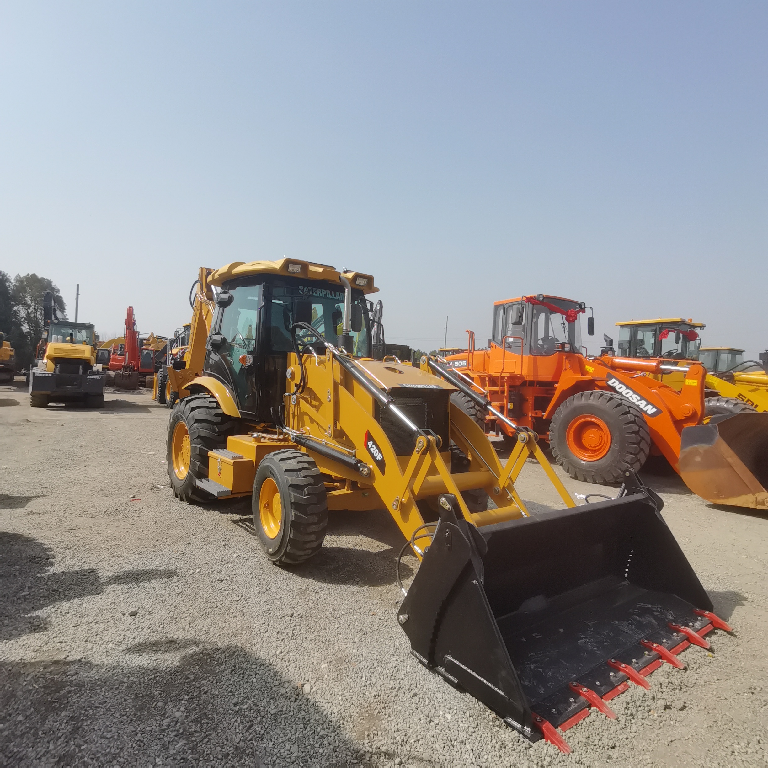 Новый Экскаватор-погрузчик CATERPILLAR 420F: фото 10