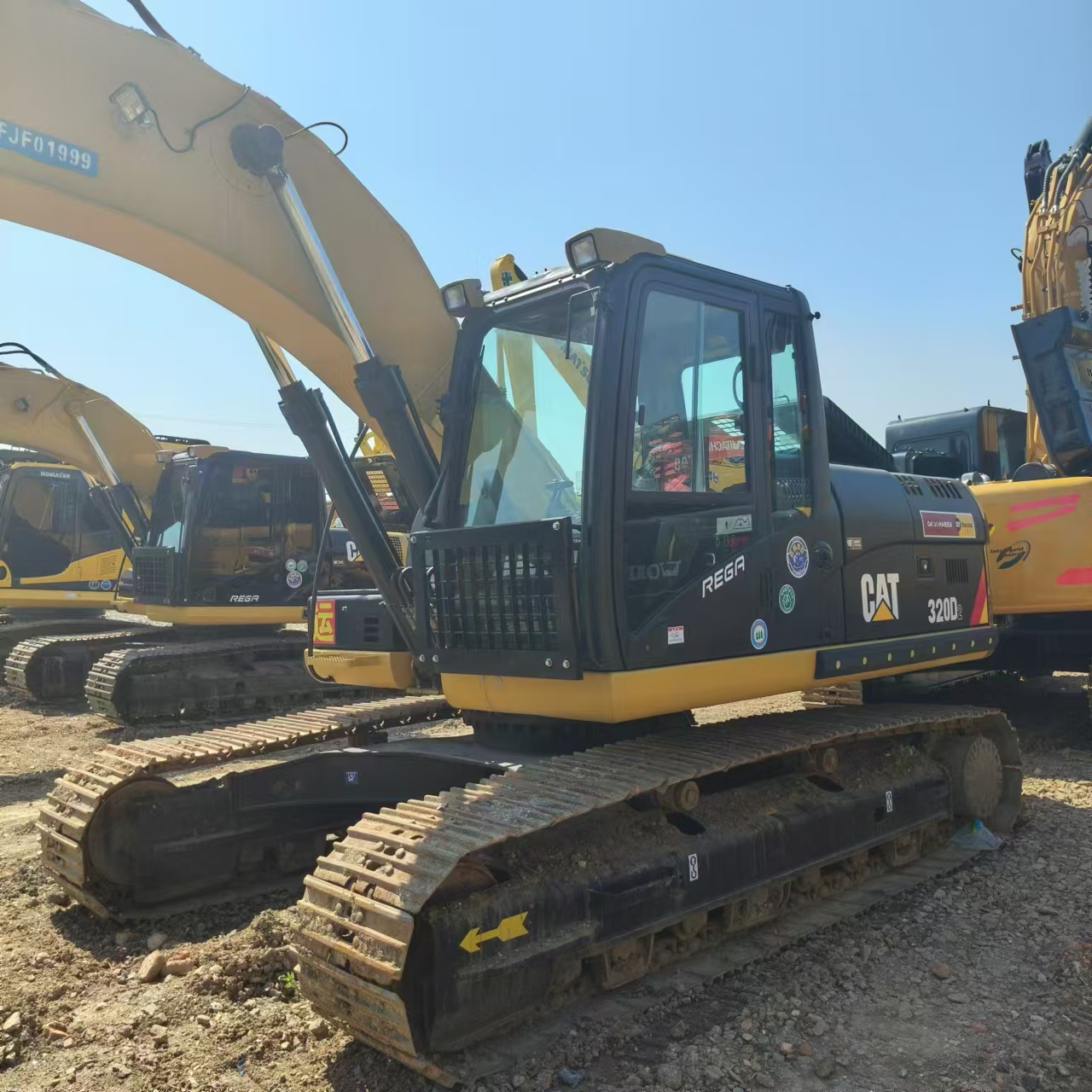 CATERPILLAR - Мини-экскаватор: фото 4 CATERPILLAR - Мини-экскаватор: фото 4